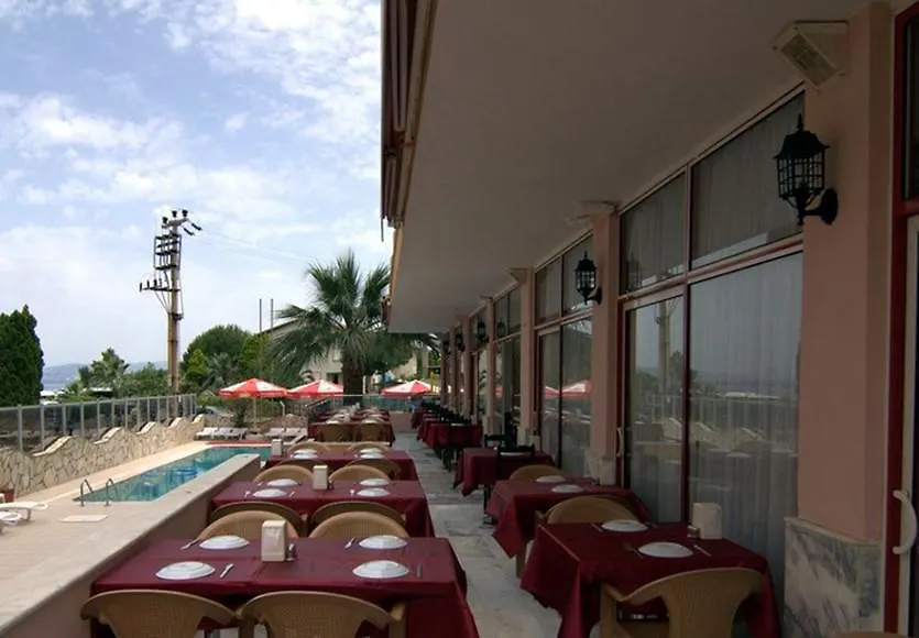 Hotel Kalamaki Beach Kusadası 3*,